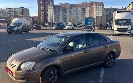 Toyota Avensis III рестайлинг, 2006 год, 607 000 рублей, 1 фотография