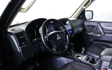 Mitsubishi Pajero IV, 2014 год, 2 590 000 рублей, 15 фотография