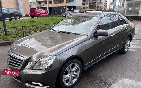 Mercedes-Benz E-Класс, 2009 год, 1 700 000 рублей, 2 фотография