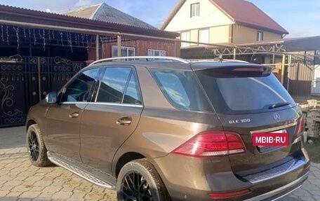 Mercedes-Benz GLE, 2016 год, 3 200 000 рублей, 2 фотография