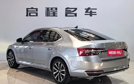 Skoda Superb III рестайлинг, 2023 год, 2 180 000 рублей, 6 фотография