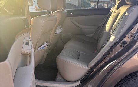 Toyota Avensis III рестайлинг, 2006 год, 607 000 рублей, 6 фотография