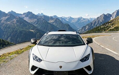 Lamborghini Huracán, 2023 год, 42 900 000 рублей, 2 фотография