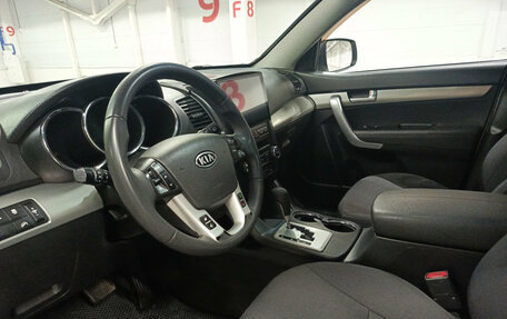 KIA Sorento II рестайлинг, 2011 год, 1 450 000 рублей, 20 фотография
