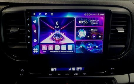 Peugeot Traveller I, 2018 год, 2 350 000 рублей, 7 фотография