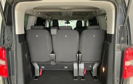 Peugeot Traveller I, 2018 год, 2 350 000 рублей, 15 фотография