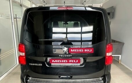 Peugeot Traveller I, 2018 год, 2 350 000 рублей, 3 фотография