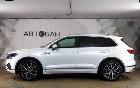 Volkswagen Touareg III, 2020 год, 4 650 000 рублей, 4 фотография