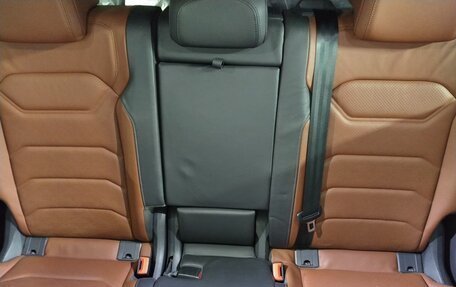 Volkswagen Touareg III, 2020 год, 4 650 000 рублей, 9 фотография