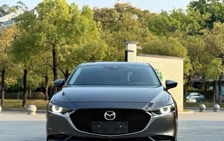 Mazda 3, 2023 год, 1 840 000 рублей, 2 фотография