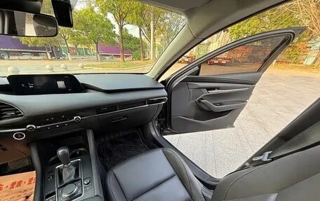 Mazda 3, 2023 год, 1 840 000 рублей, 13 фотография