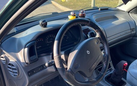 Renault Laguna II, 1995 год, 300 000 рублей, 7 фотография