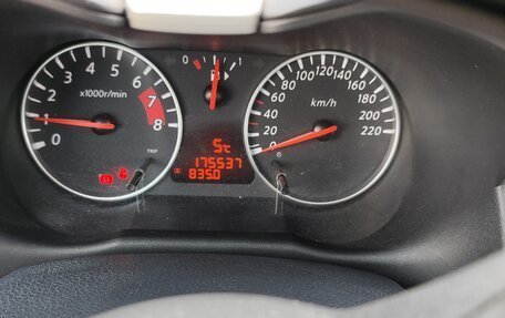 Nissan Note II рестайлинг, 2011 год, 620 000 рублей, 3 фотография