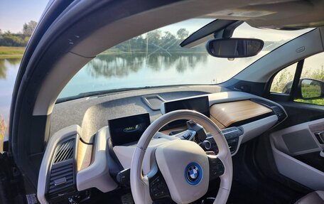 BMW i3 I01 рестайлинг, 2018 год, 2 590 000 рублей, 14 фотография