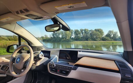 BMW i3 I01 рестайлинг, 2018 год, 2 590 000 рублей, 13 фотография