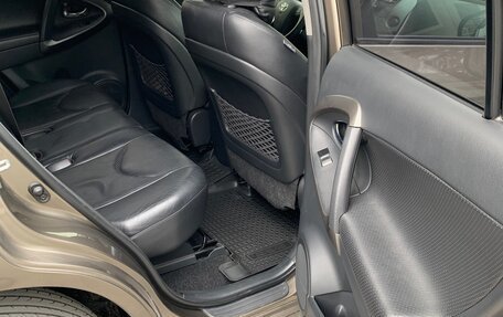 Toyota RAV4, 2011 год, 1 850 000 рублей, 10 фотография