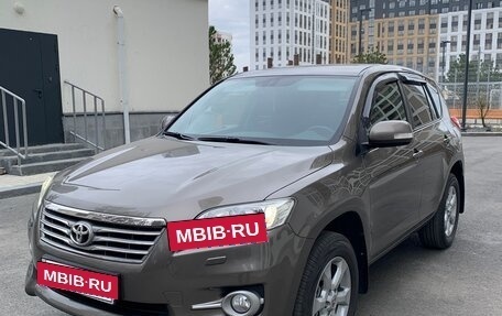 Toyota RAV4, 2011 год, 1 850 000 рублей, 2 фотография