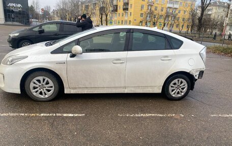 Toyota Prius, 2012 год, 950 000 рублей, 7 фотография