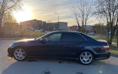 Mercedes-Benz E-Класс, 2011 год, 1 070 000 рублей, 4 фотография