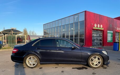 Mercedes-Benz E-Класс, 2011 год, 1 070 000 рублей, 7 фотография