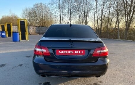 Mercedes-Benz E-Класс, 2011 год, 1 070 000 рублей, 5 фотография