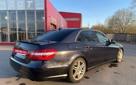 Mercedes-Benz E-Класс, 2011 год, 1 070 000 рублей, 6 фотография