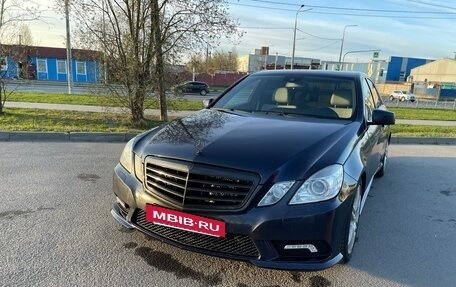 Mercedes-Benz E-Класс, 2011 год, 1 070 000 рублей, 3 фотография