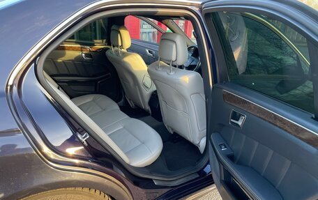 Mercedes-Benz E-Класс, 2011 год, 1 070 000 рублей, 15 фотография