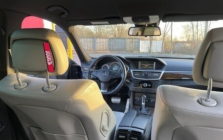 Mercedes-Benz E-Класс, 2011 год, 1 070 000 рублей, 12 фотография