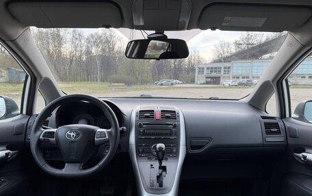 Toyota Auris II, 2011 год, 1 300 000 рублей, 9 фотография