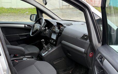 Opel Zafira B, 2010 год, 580 000 рублей, 11 фотография