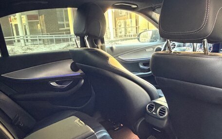 Mercedes-Benz E-Класс, 2016 год, 2 500 000 рублей, 9 фотография