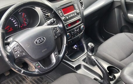 KIA Sorento II рестайлинг, 2013 год, 1 380 000 рублей, 25 фотография