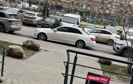 Mercedes-Benz E-Класс, 2013 год, 1 850 000 рублей, 5 фотография