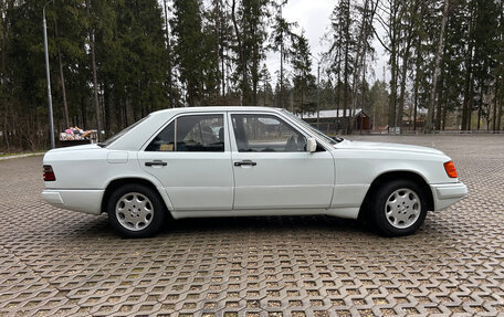 Mercedes-Benz W124, 1991 год, 600 000 рублей, 9 фотография