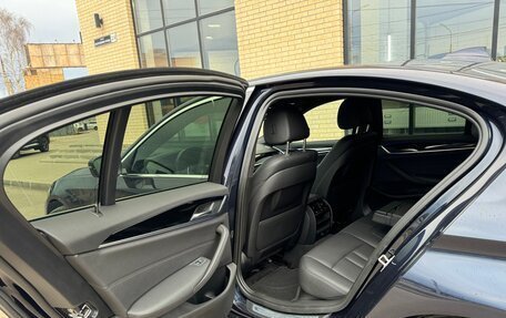 BMW 5 серия, 2019 год, 2 850 000 рублей, 21 фотография