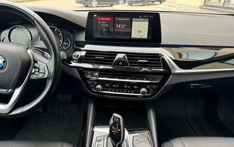 BMW 5 серия, 2019 год, 2 850 000 рублей, 31 фотография