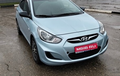 Hyundai Solaris II рестайлинг, 2011 год, 730 000 рублей, 1 фотография