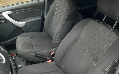 Renault Logan I, 2013 год, 350 000 рублей, 13 фотография