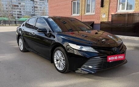 Toyota Camry, 2020 год, 2 520 000 рублей, 3 фотография