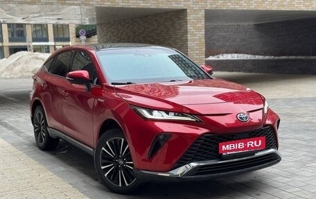 Toyota Venza, 2022 год, 4 700 000 рублей, 2 фотография