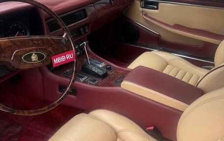 Jaguar XJS Series 1, 1993 год, 3 000 000 рублей, 5 фотография