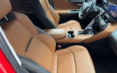 Toyota Venza, 2022 год, 4 700 000 рублей, 20 фотография