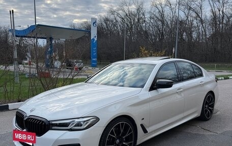 BMW 5 серия, 2021 год, 5 050 000 рублей, 2 фотография