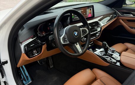 BMW 5 серия, 2021 год, 5 050 000 рублей, 12 фотография