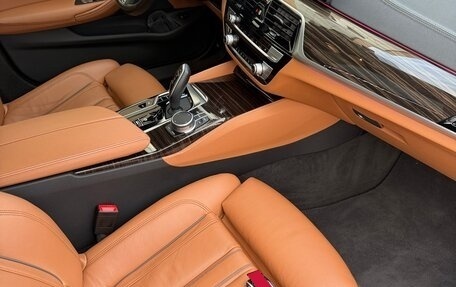 BMW 5 серия, 2021 год, 5 050 000 рублей, 15 фотография