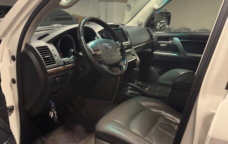 Toyota Land Cruiser 200, 2010 год, 3 650 000 рублей, 12 фотография