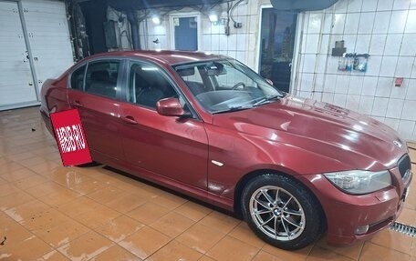 BMW 3 серия, 2010 год, 1 100 000 рублей, 2 фотография