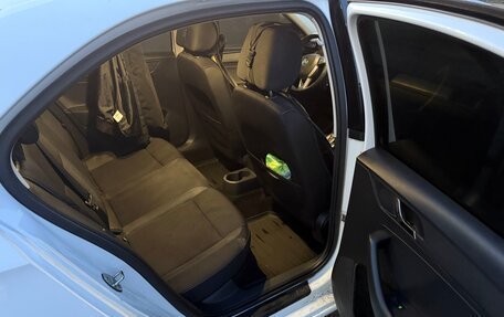 Skoda Rapid I, 2014 год, 1 250 000 рублей, 28 фотография