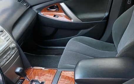 Toyota Camry, 2010 год, 1 100 000 рублей, 5 фотография